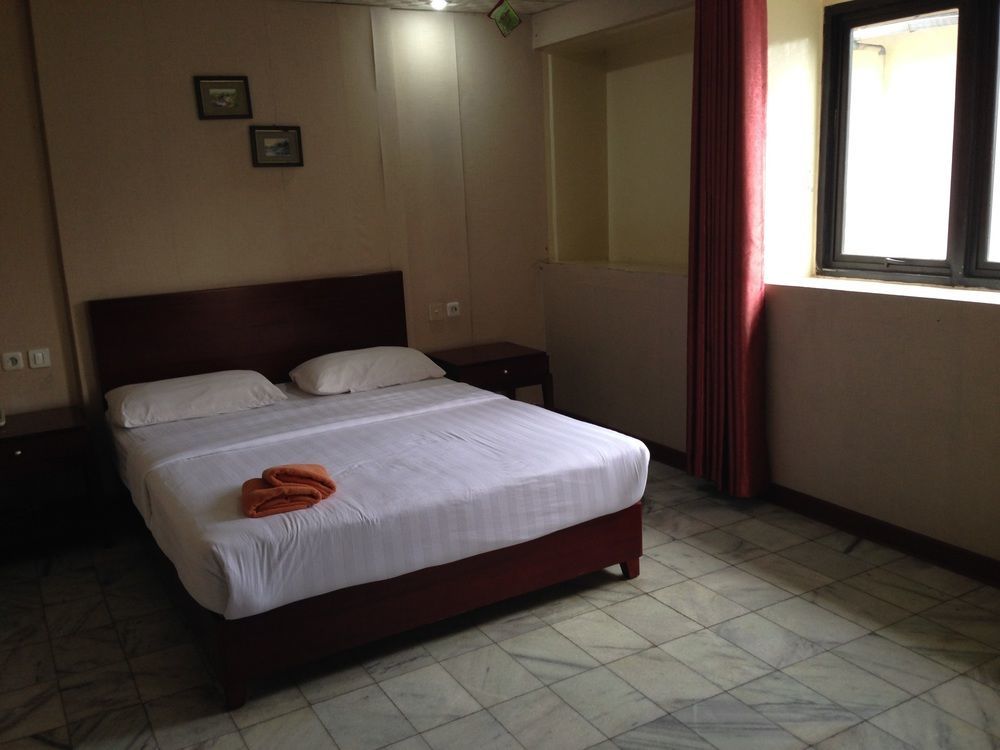 Hotel Mustika Senen Jakarta Luaran gambar