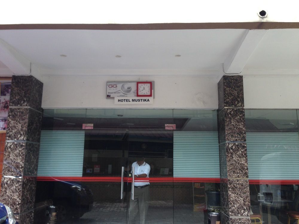 Hotel Mustika Senen Jakarta Luaran gambar