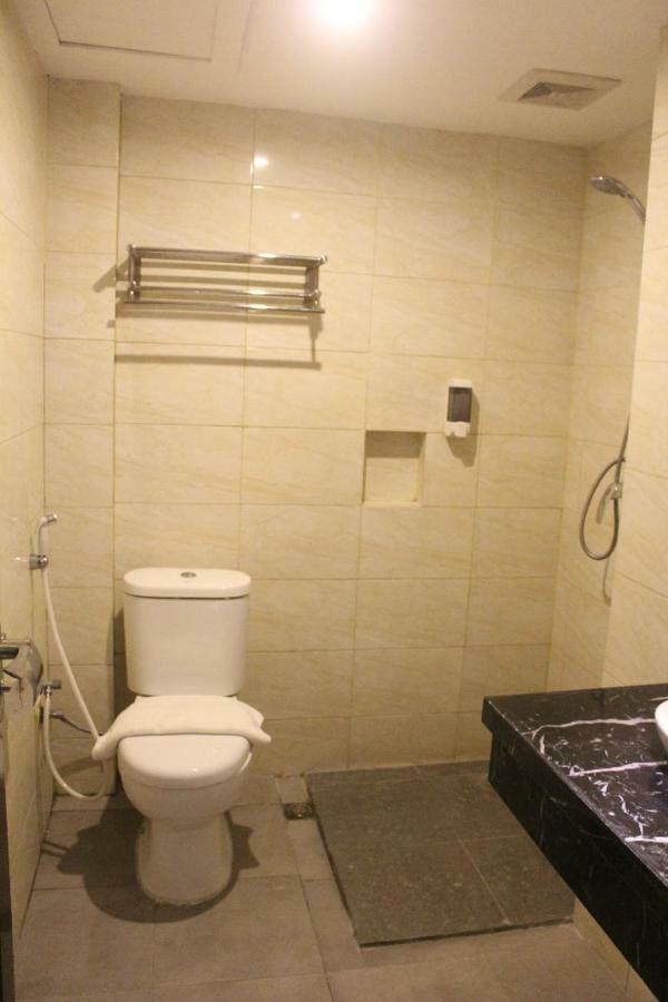 Hotel Mustika Senen Jakarta Luaran gambar